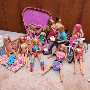 Barbie Lot Beach Scene w/Car Bike Scooter Doll…